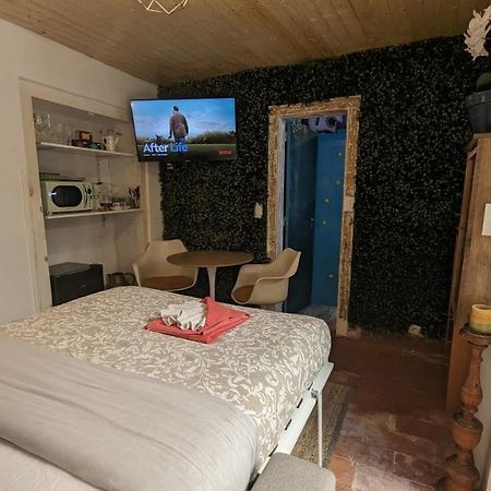 Tiny Smart Home, Private Garden & Outside Jacuzzi. Center Sintra! Экстерьер фото