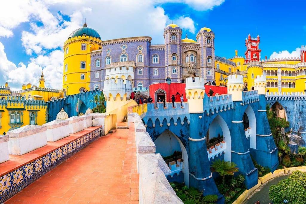 Tiny Smart Home, Private Garden & Outside Jacuzzi. Center Sintra! Экстерьер фото