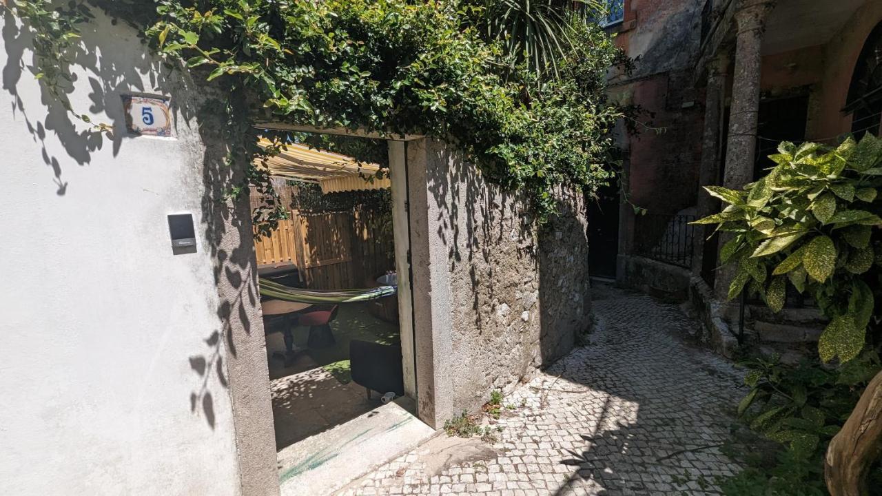 Tiny Smart Home, Private Garden & Outside Jacuzzi. Center Sintra! Экстерьер фото